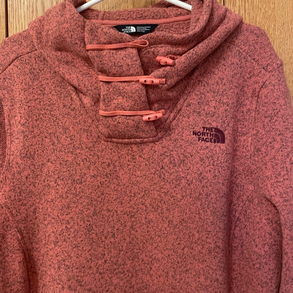The North Face Women's Crescent Hooded Pullover